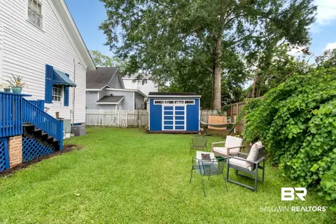 Exterior - 202 Roper St, Mobile, AL 36604 photo 6 of 13