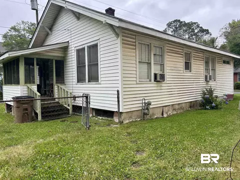 302 Stocking St, Mobile, AL 36604 photo 4