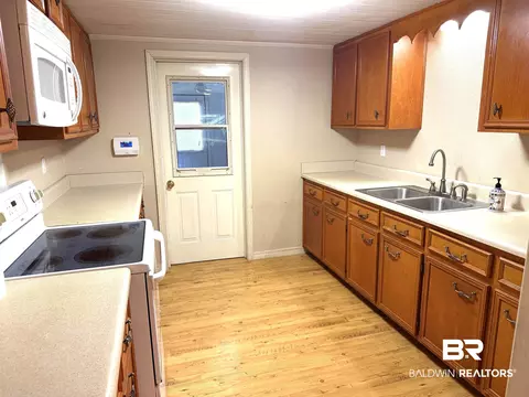 Kitchen - 3301 N Century Blvd, Mcdavid, FL 32568 photo 1 of 3
