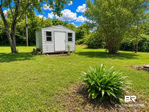 Exterior - 3301 N Century Blvd, Mcdavid, FL 32568 photo 5 of 8