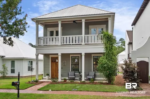 2613 Serigny St, Gulf Shores, AL 36542