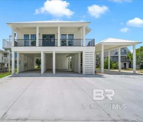 5591 Armadillo Ave, Orange Beach, AL 36561