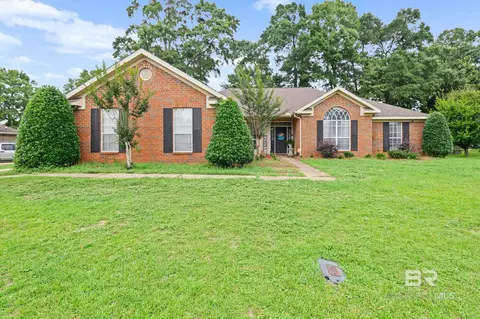 9422 S Labrador Run, Mobile, AL 36695