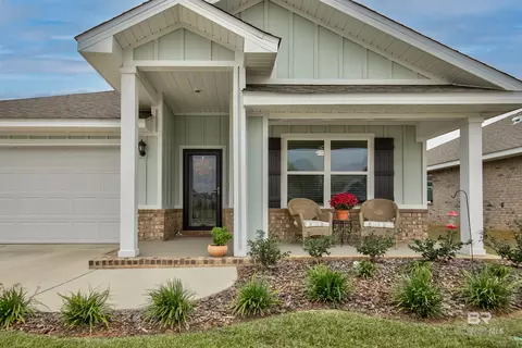 Exterior - 8033 Irwin Loop, Daphne, AL 36526 photo 2 of 5