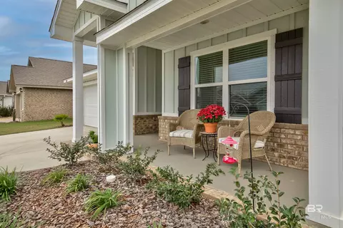 Exterior - 8033 Irwin Loop, Daphne, AL 36526 photo 3 of 5