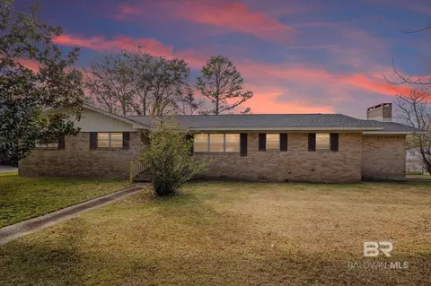 605 N Day Ave, Bay Minette, AL 36507
