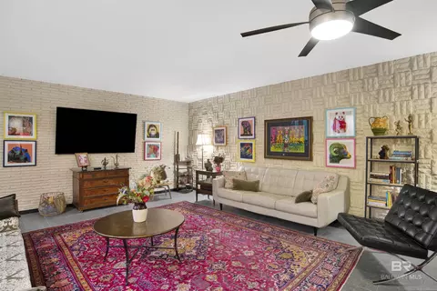 Living - 809 Bernard Cir, Mobile, AL 36693 photo 4 of 6