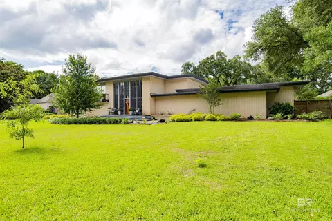 809 Bernard Cir, Mobile, AL 36693