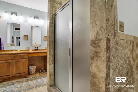 Bath - 809 Bernard Cir, Mobile, AL 36693 photo 1 of 1