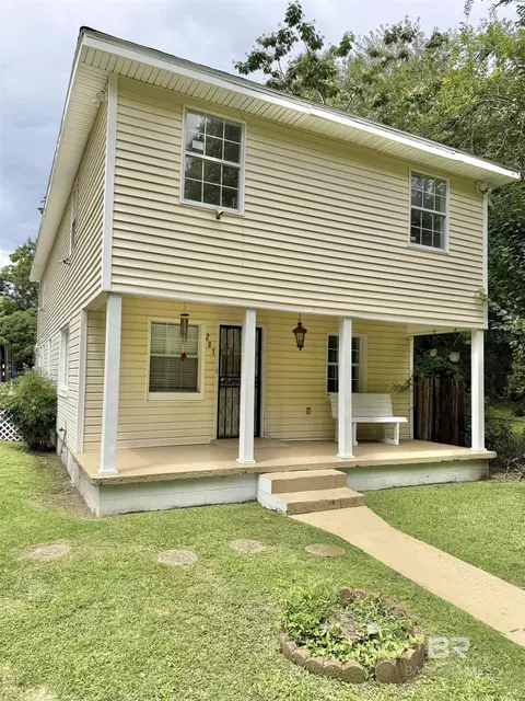 201 Mcglasker St, Atmore, AL 36502