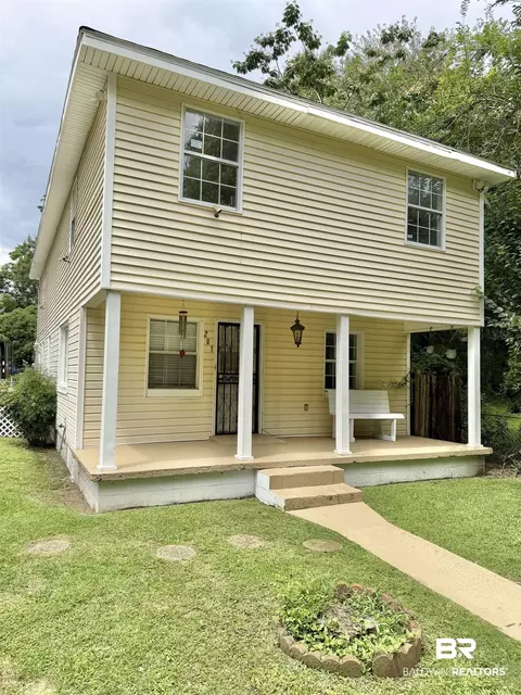 201 Mcglasker St, Atmore, AL 36502
