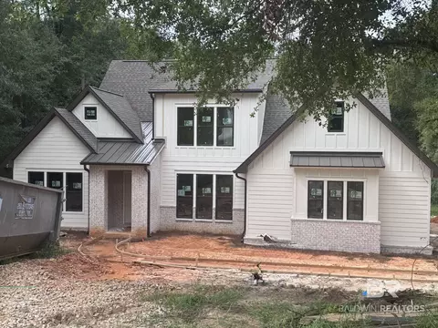 125 Augusta Ct, Fairhope, AL 36532