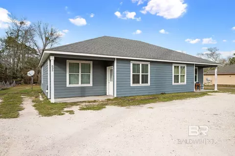 635 E Azalea Ave, Foley, AL 36535