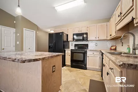 7271 S Spring Lake Dr, Mobile, AL 36695 photo 9