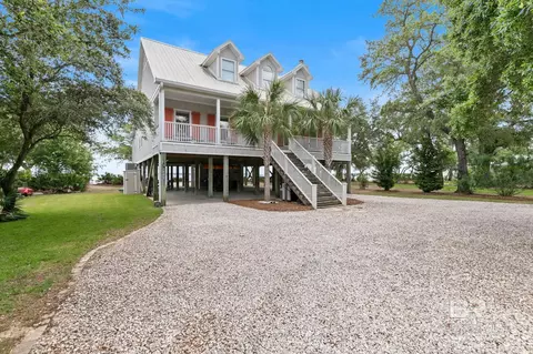 6802 Shore Dr, Elberta, AL 36530