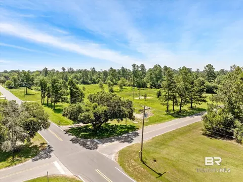 24630 Daw Rd, Elberta, AL 36530