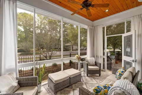 Exterior - 536 Artesian Spring Dr, Fairhope, AL 36532 photo 2 of 7