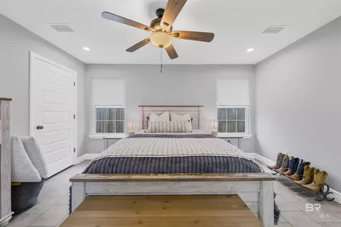 Bedroom - 24640 Olive St, Elberta, AL 36530 photo 3 of 4
