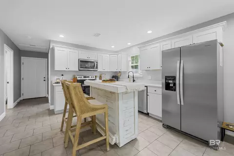 Kitchen - 24640 Olive St, Elberta, AL 36530 photo 5 of 5