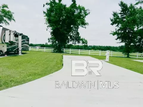 12393 Gateway Dr, Elberta, AL 36530