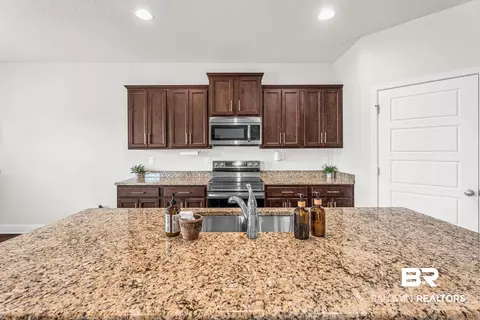 Kitchen - 1319 W Selby Phillips Dr, Mobile, AL 36695 photo 3 of 4