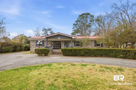 21787 Broad St, Silverhill, AL 36576