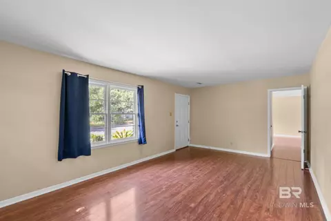 Living - 5604 Judson Dr, Mobile, AL 36608 photo 4 of 6