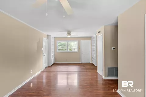 Living - 5604 Judson Dr, Mobile, AL 36608 photo 2 of 9