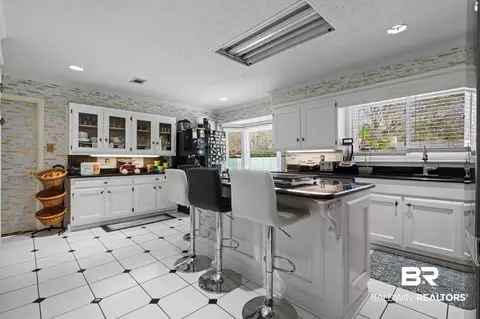 Kitchen - 1255 Spring Valley Dr, Mobile, AL 36693 photo 4 of 4