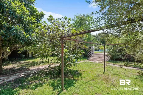Exterior - 1255 Spring Valley Dr, Mobile, AL 36693 photo 15 of 17