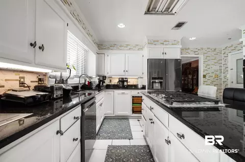 Kitchen - 1255 Spring Valley Dr, Mobile, AL 36693 photo 3 of 4
