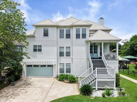 5606 Gulf Creek Cir, Theodore, AL 36582