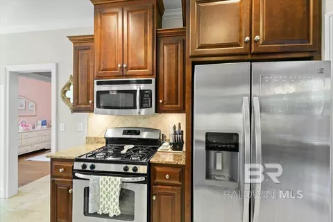 Kitchen - 9684 Sanibel Loop, Daphne, AL 36526 photo 3 of 3