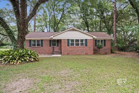1421 Polaris Dr, Mobile, AL 36693
