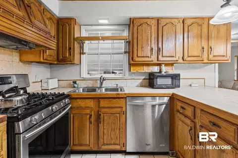 Kitchen - 5510 Richmond Rd, Mobile, AL 36608 photo 1 of 1