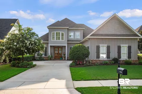 17411 Seldon St, Fairhope, AL 36532