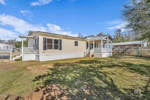 274 S Wren Ln, Robertsdale, AL 36567