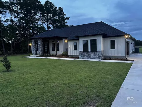 Exterior - 13066 Gopher Ct, Elberta, AL 36530 photo 5 of 12