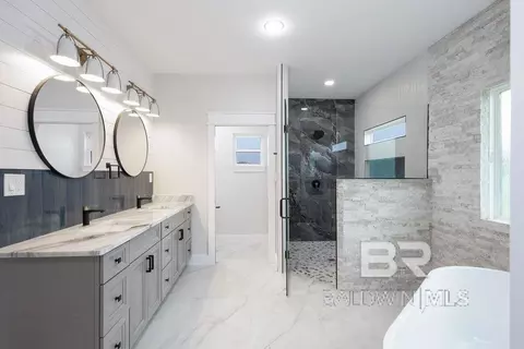Bath - 13066 Gopher Ct, Elberta, AL 36530 photo 1 of 3