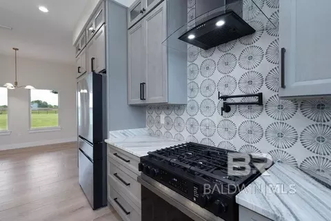 Kitchen - 13066 Gopher Ct, Elberta, AL 36530 photo 3 of 4