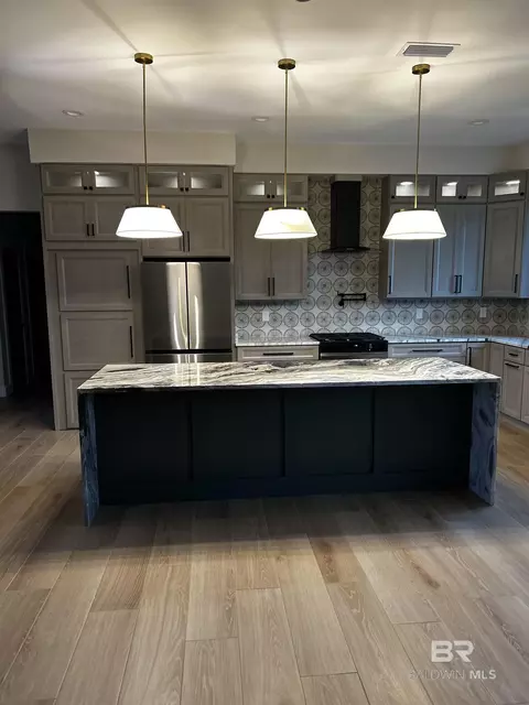 Kitchen - 13066 Gopher Ct, Elberta, AL 36530 photo 4 of 4