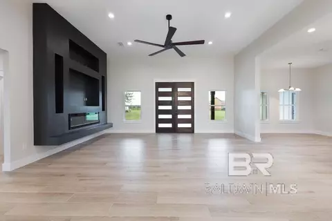 Living - 13066 Gopher Ct, Elberta, AL 36530 photo 3 of 4