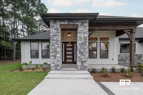 Exterior - 13066 Gopher Ct, Elberta, AL 36530 photo 2 of 11