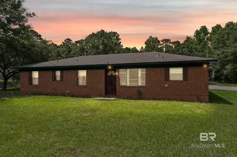 1128 South Dr, Mobile, AL 36605