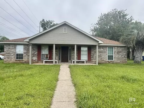 517 E Michigan Ave, Foley, AL 36535