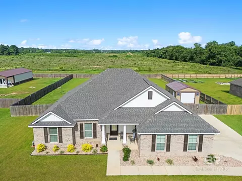 8818 Nall Rd, Foley, AL 36535