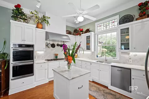 Kitchen - 17501 Francis Harrell Rd # A, Elberta, AL 36530 photo 4 of 5