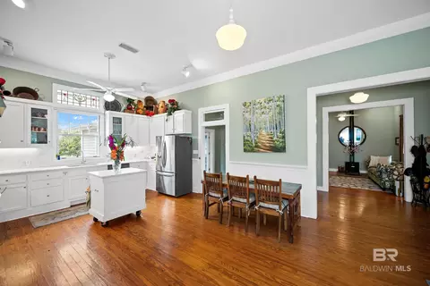 Kitchen - 17501 Francis Harrell Rd # A, Elberta, AL 36530 photo 2 of 5