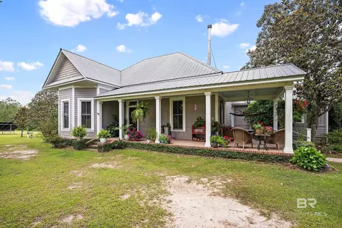 Exterior - 17501 Francis Harrell Rd # A, Elberta, AL 36530 photo 2 of 31