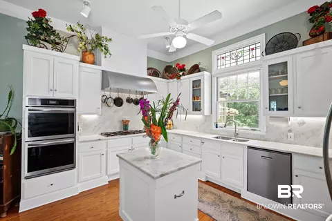 Kitchen - 17501 Francis Harrell Rd # A, Elberta, AL 36530 photo 3 of 4